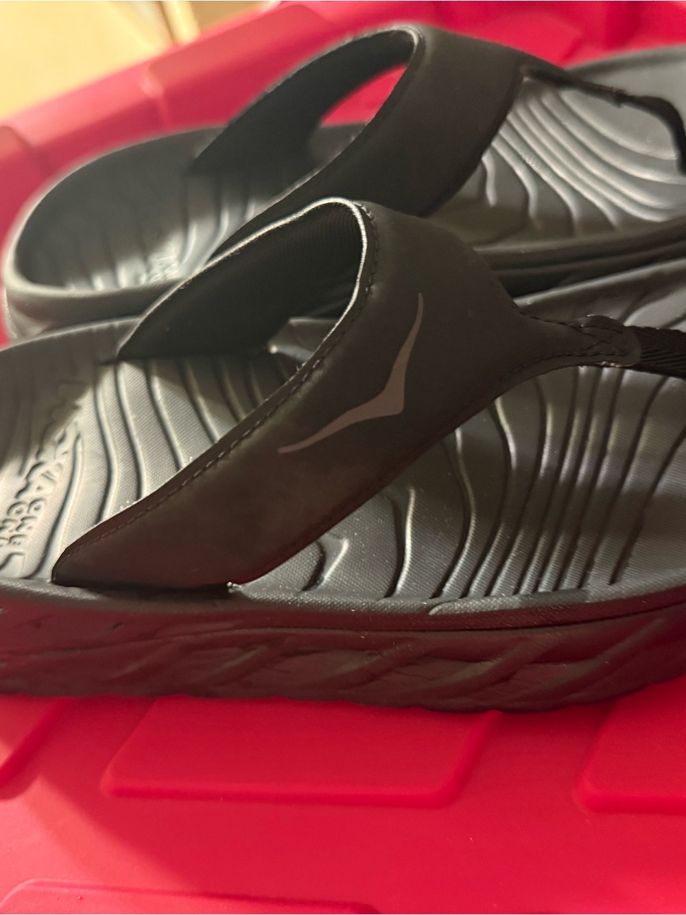 HOKA Ora Recovery Flip 2 Black Sandals Flip Flops Women’s Size 8 - Picture 2 of 9